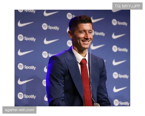 莱万多夫斯基国家队大赛关键场次发挥稳定性解析